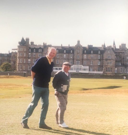 Alistair Risk and Ronnie Corbett on the Old Course at St Andrews.