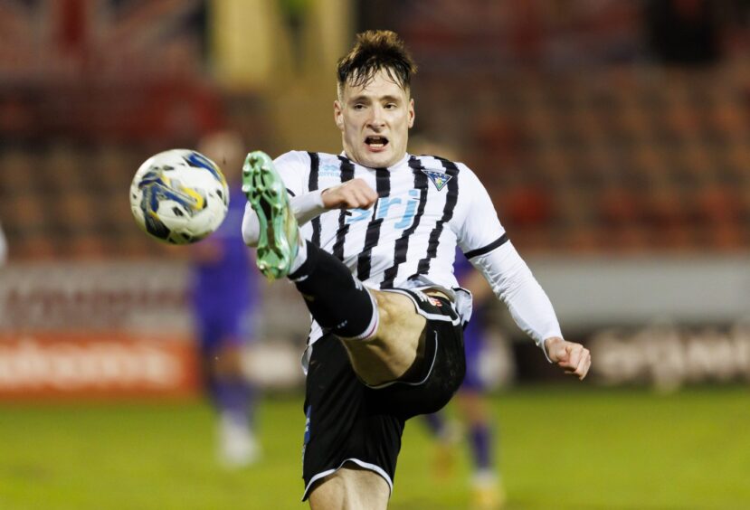 Josh Edwards in action for Dunfermline Athletic F.C.