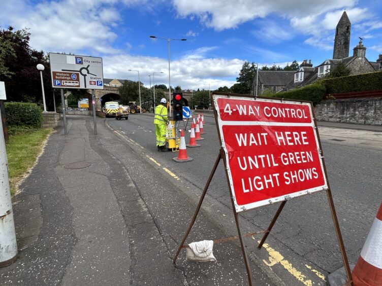 The Dunfermline roadworks are to last for 20 weeks.