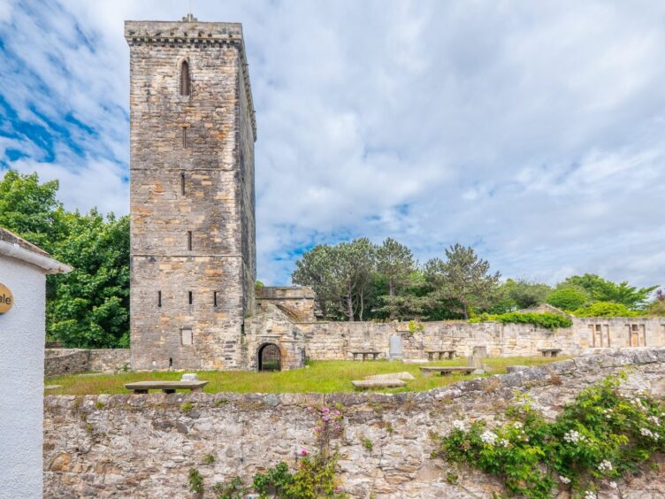 St. Serf's Old Parish Church, Dysart 