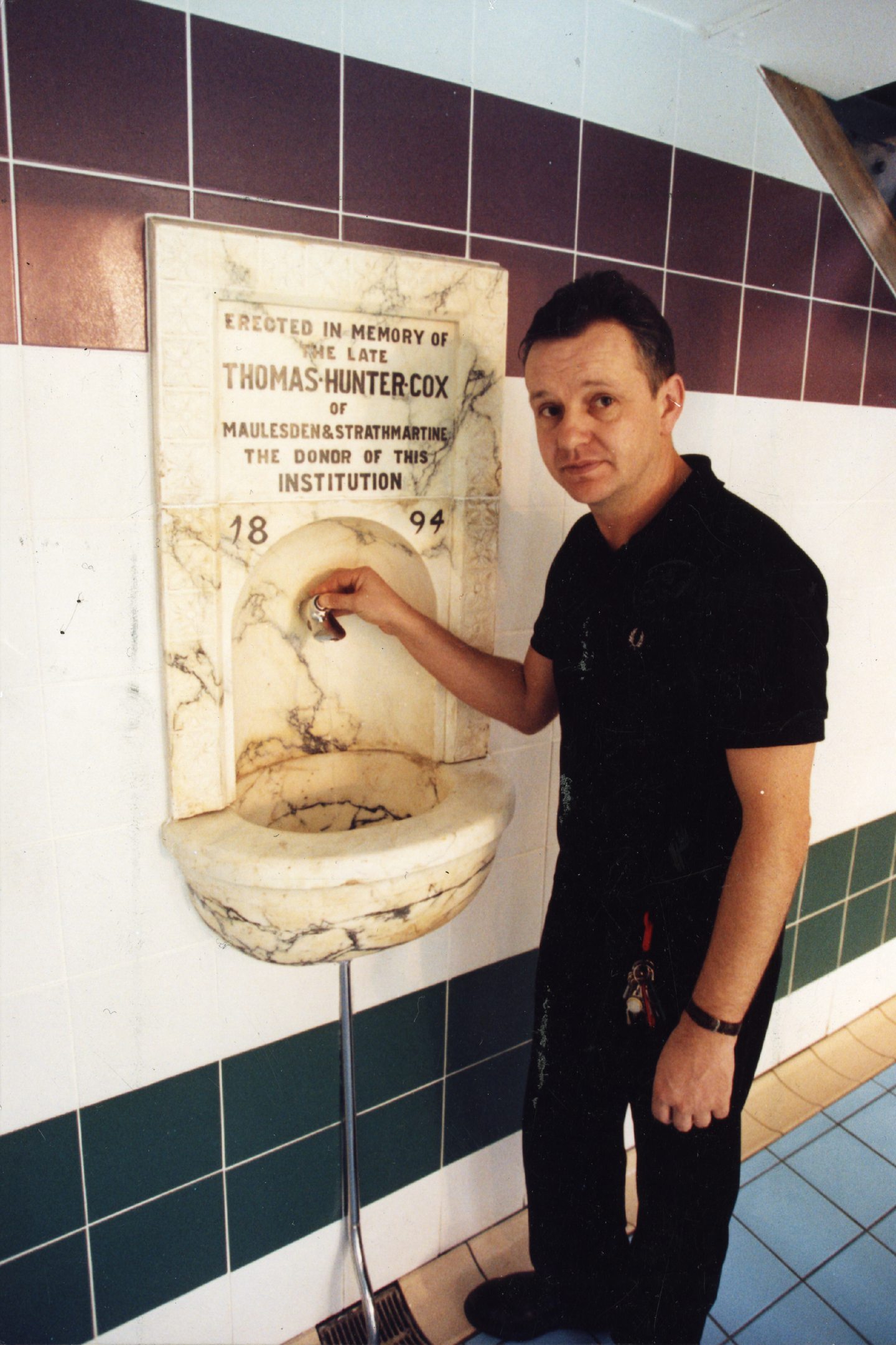 Dave Morris and the fountain in Lochee baths
