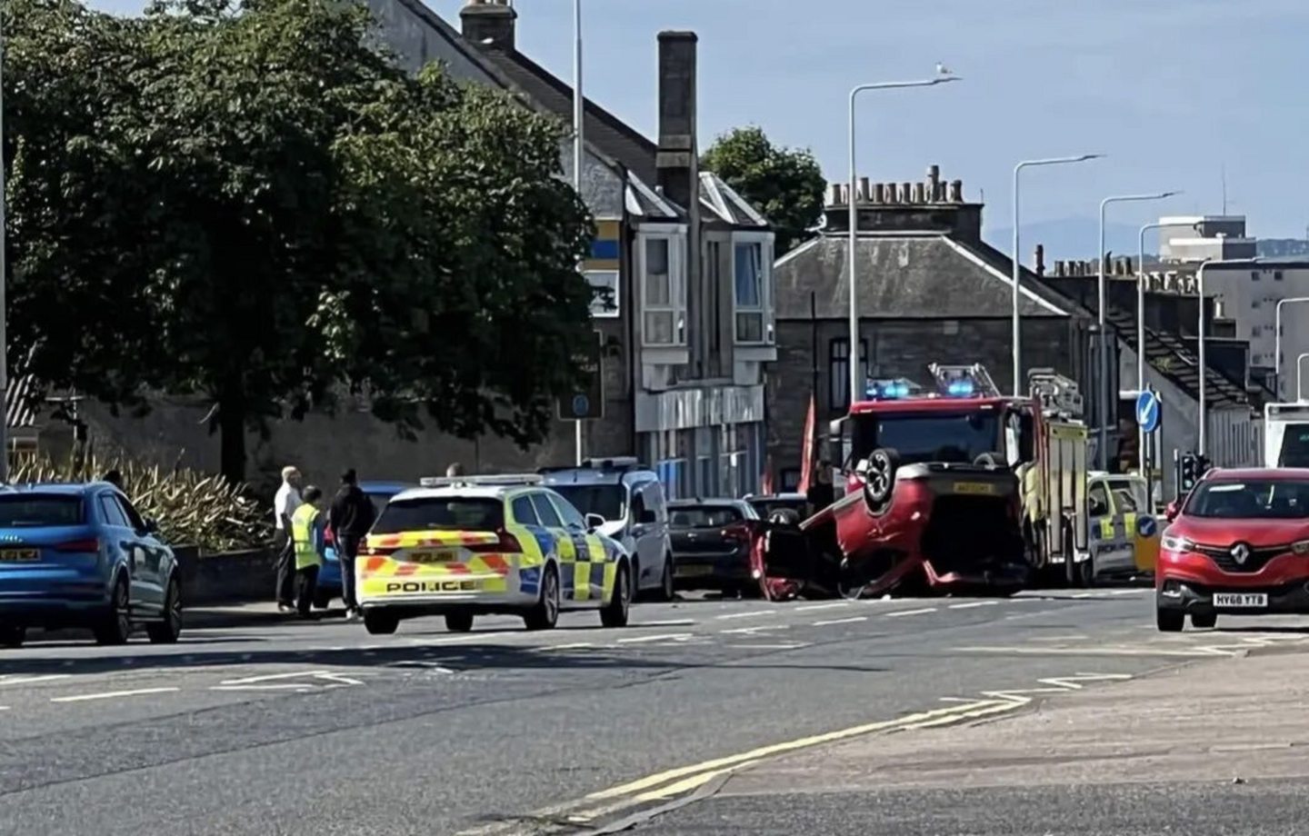 St Clair Street: Car lands on roof in Kirkcaldy crash