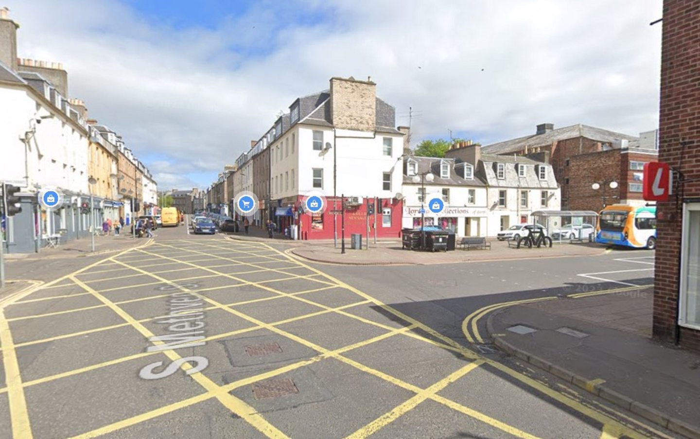 Man hospitalised after Perth city centre street attack