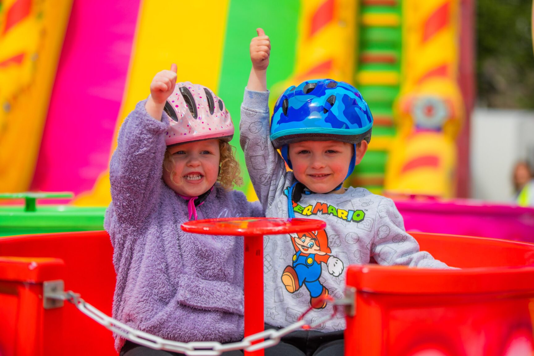 Burntisland Fairground pictures as thrill-seekers enjoy the fun