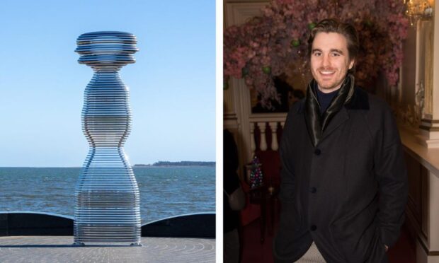 Lee Simmons is the artist behind the Tay Haze sculpture at the Broughty Ferry Esplanade. Image: Lee Simmons.