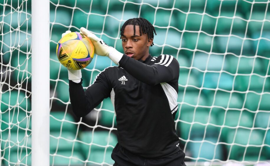 Tobi Oluwayemi warming up with the Celtic B team.