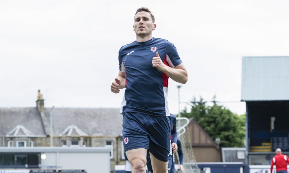 Paul Hanlon in training with Raith Rovers.