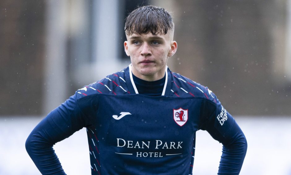 Kai Montagu in action for Raith Rovers.