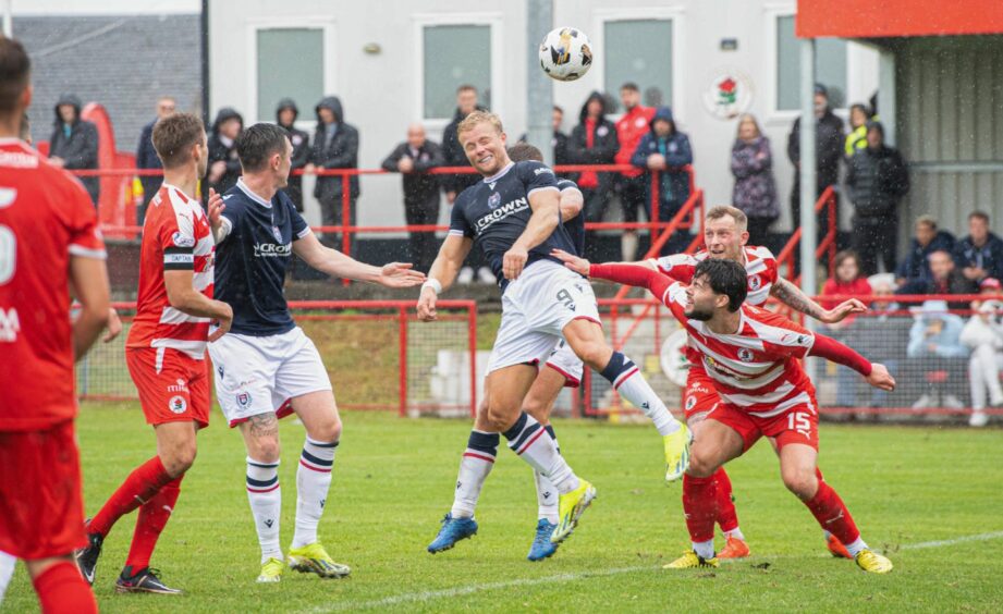 Main's third of the afternoon at Bonnyrigg. Image: SNS