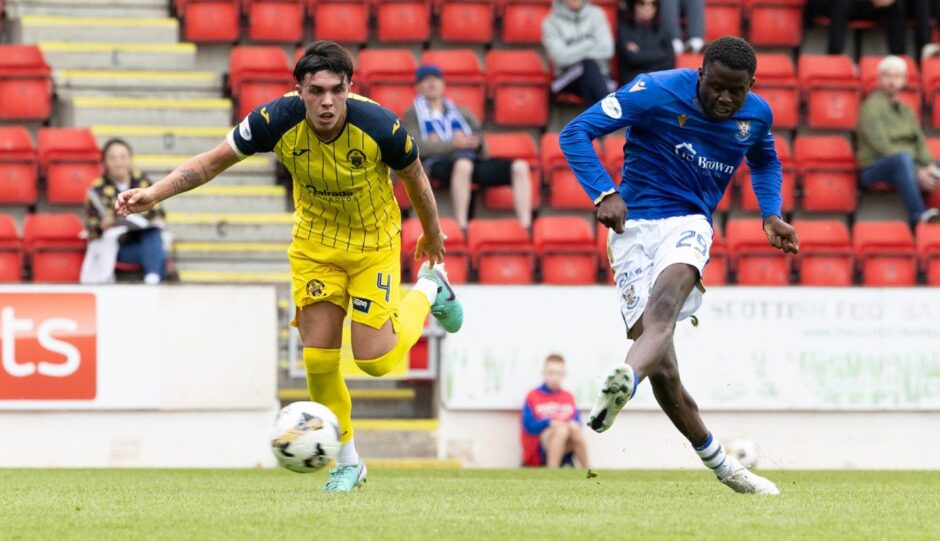 Benji Kimpioka scores to make it 2-0 against Morton.