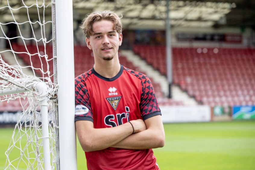 Dunfermline Athletic F.C. keeper Kai McLean.