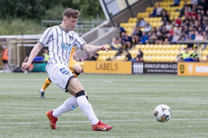 Dunfermline striker Taylor Sutherland shoots at goal.