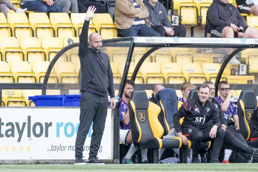 Pars boss James McPake signals to his Dunfermline players during the defeat to Livingston.