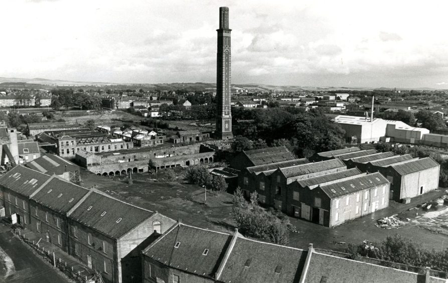 An aerial view showing Camperdown Works and Cox's Stack in 1985. 