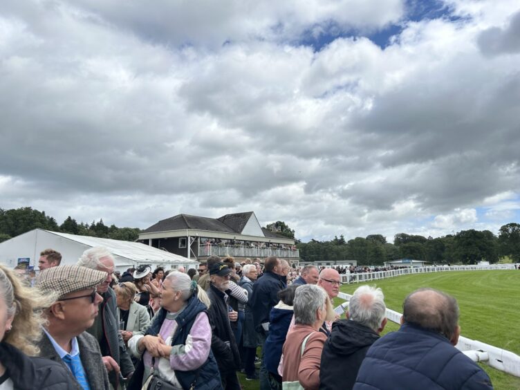 There was a sense of excitement in the air at the Perth races. Image: Poppy Watson/DC Thomson