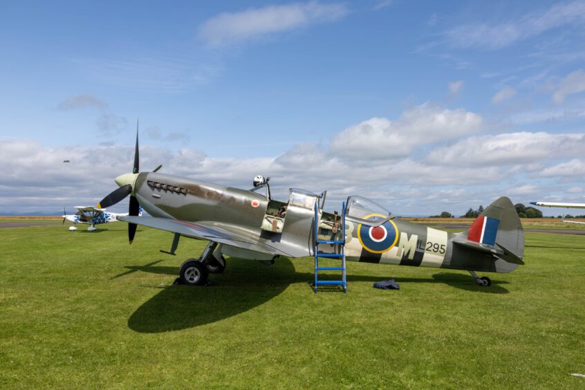 The price of going up in the famous plane starts at £3,500.