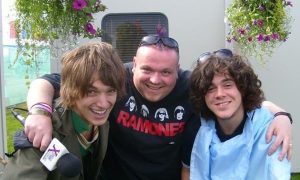 Jim Gellatly with Paolo Nutini and The View frontman Kyle Falconer. Image: Supplied.