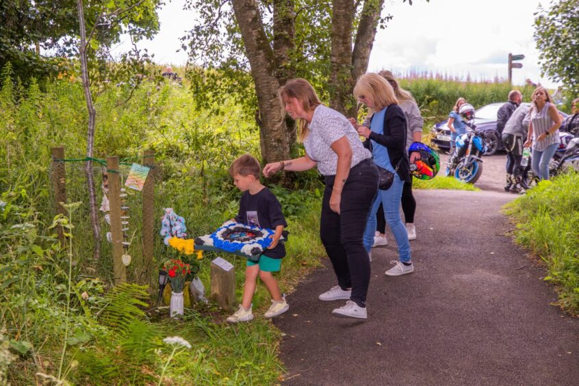 Steven Donaldson memorial ride at Kinnordy Loch.