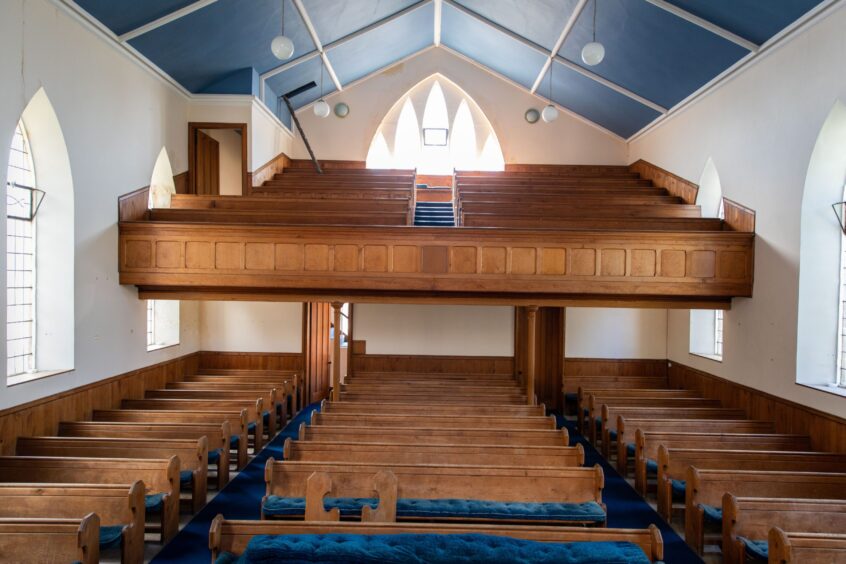 How Largo St David's Church looks inside.