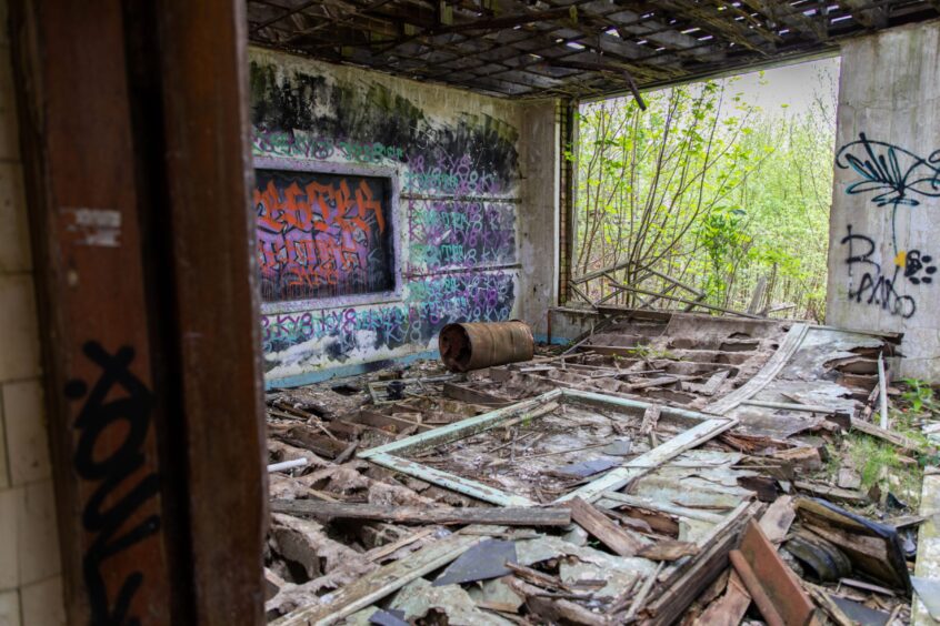 Inside abandoned Thornton Fever Hospital. Image: Steve Brown.