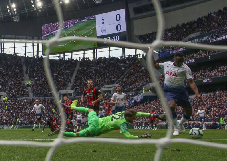 Victor Wanyama finds the net for Tottanham Hotspur.