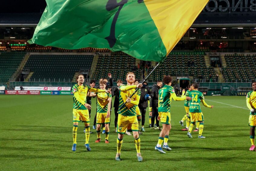 Van der Sande takes the acclaim of ADO den Haag fans