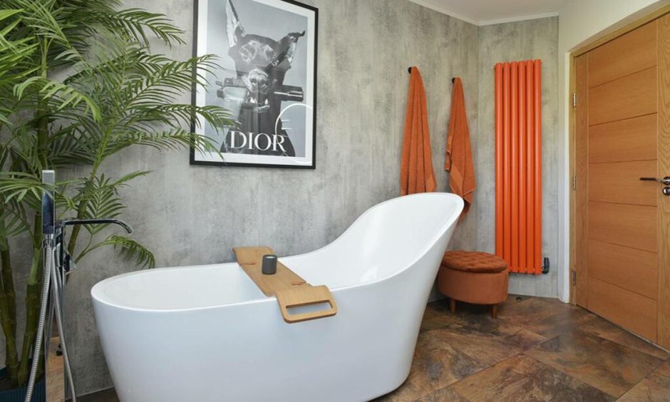 Family bathroom at Dean Park House near Dunfermline.