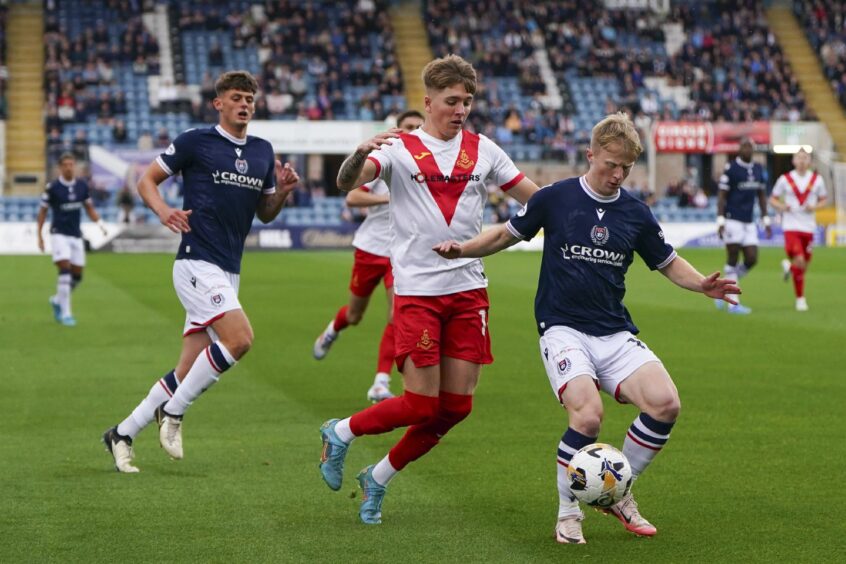 Lyall Cameron takes the game to Airdrie. Image: David Young/Shutterstock