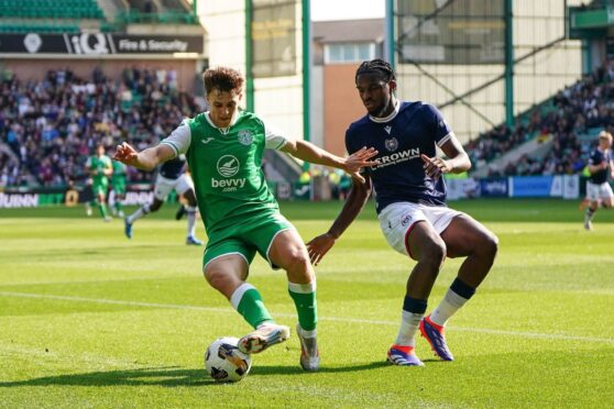 Hibs take on Dundee new boy Billy Koumetio. Image: Shutterstock