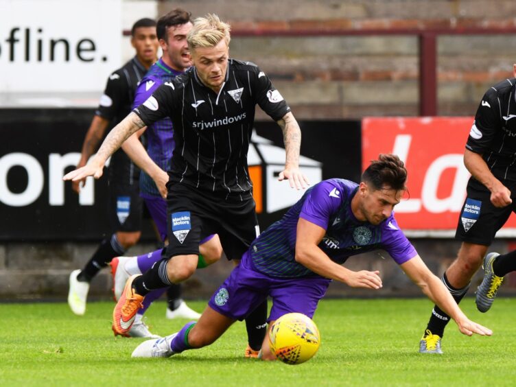 Andy Ryan in action for Dunfermline Athletic F.C. in 2019.