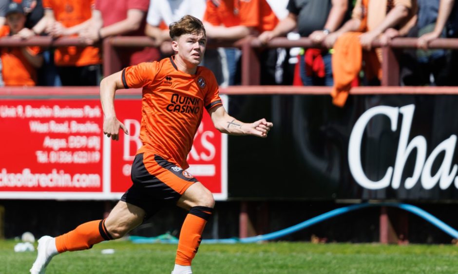 Rory MacLeod in full flow for Dundee United