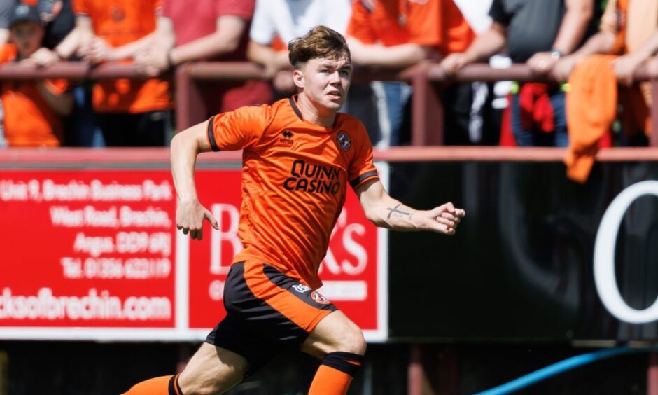Rory MacLeod in full flow for Dundee United
