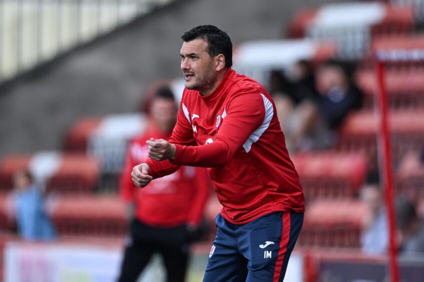 Ian Murray barks out advice during his final game in charge of Raith Rovers.