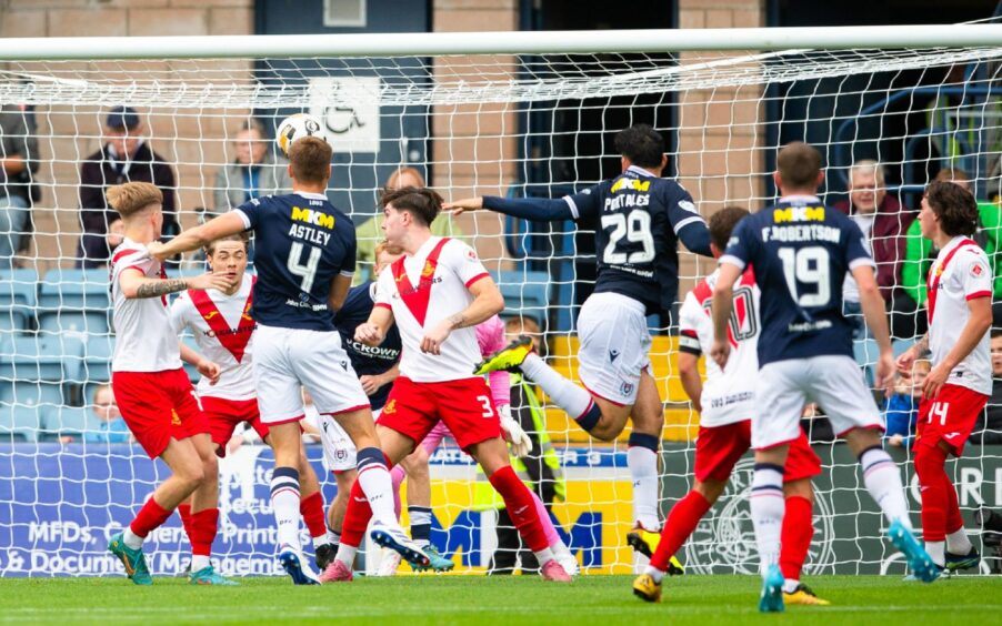 Antonio Portales heads in his third goal of the season as Dundee's corner kicks defeat Airdrieonians. Image: SNS