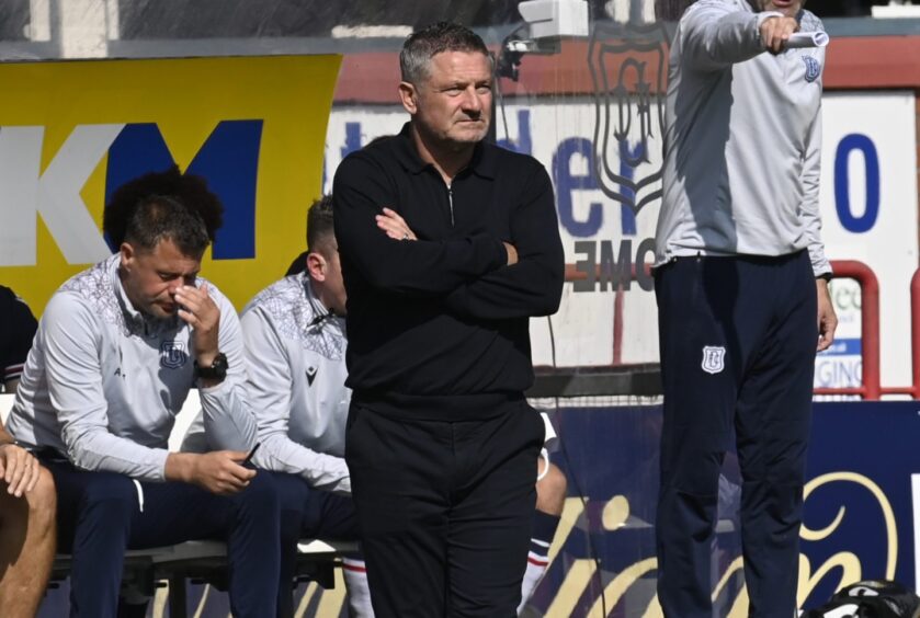 Dundee boss Tony Docherty in the dugout against St Mirren. Image: Rob Casey/SNS