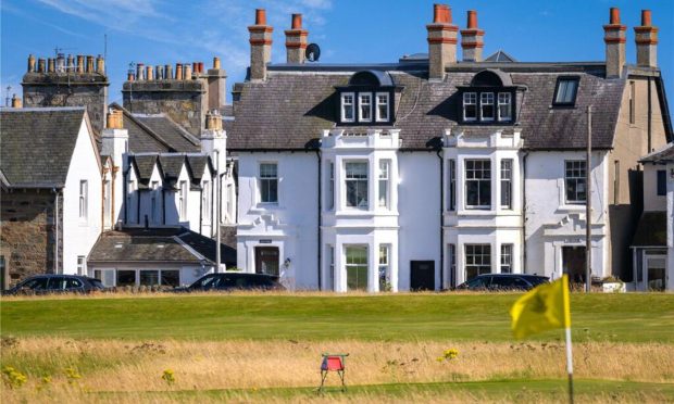 The home overlooks the fourth fairway of Elie Golf Course. Image: Savills