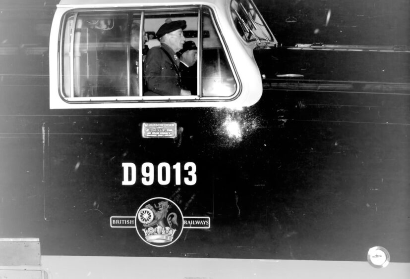 Viscount Arbuthnott and George Allan in the cab.