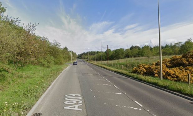 Woman, 85, dies after crash on A909 near Burntisland.