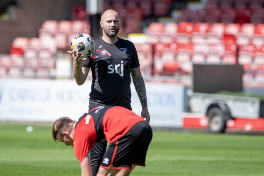 Boss James McPake puts his Pars players through their paces.