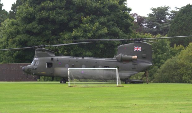 The RAF chinook landed on Canongate primary School's playing fields in St Andrews.