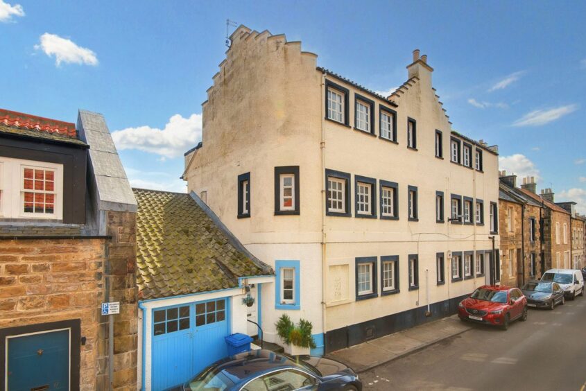 Three-storey property set within the Cellardyke conservation area.