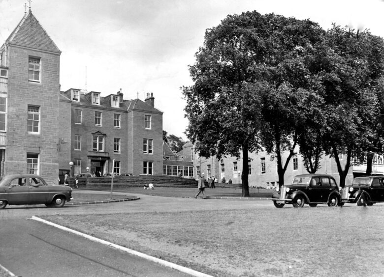 The exterior and grounds of Dundee’s Maryfield Hospital pictured in 1960. 