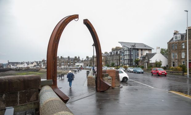 The floodgates in Broughty Ferry. Image: Kim Cessford/DC Thomson