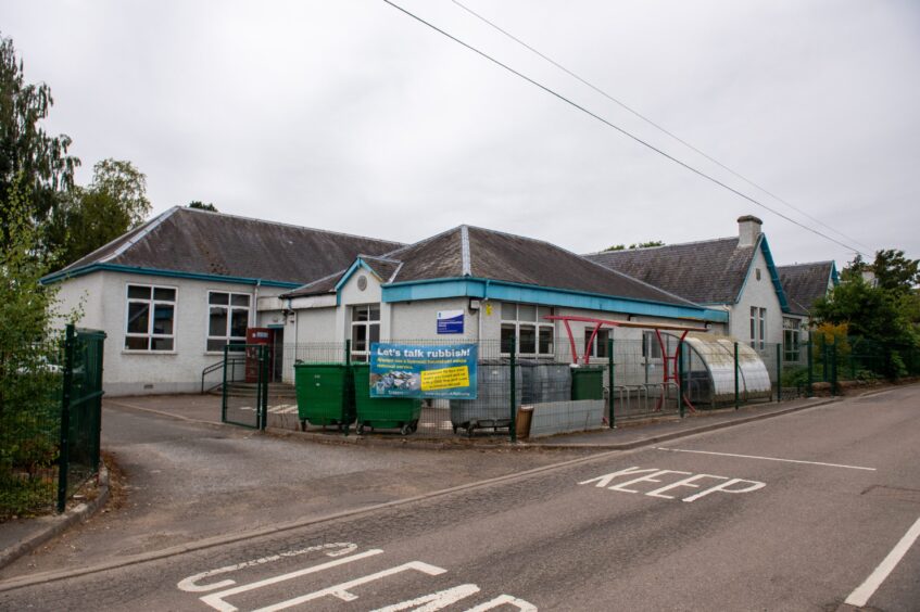 Auchtergaven school exterior in Bankfoot