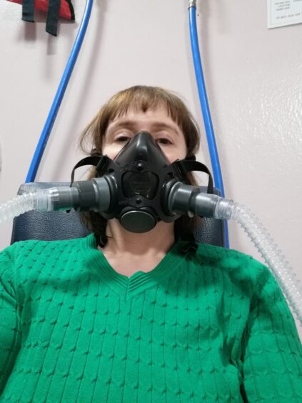 Louise found hyperbaric oxygen treatment really helpful.