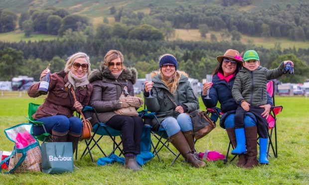 Caroline Edgar, Lorraine Meaney, Lisa Cleeton and Pam Dykes with her son Harris Dykes (aged 5) 
all from East Lothian. Image: Steve MacDougall/DC Thomson.