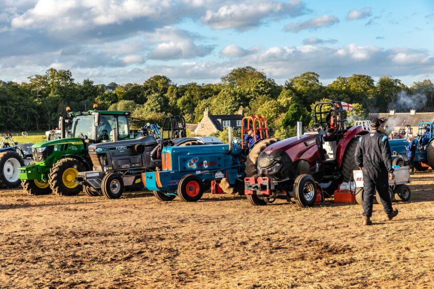 Tractor pulling event at Brechin.