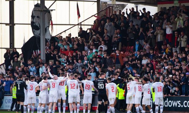 Dunfermline Athletic players and fans