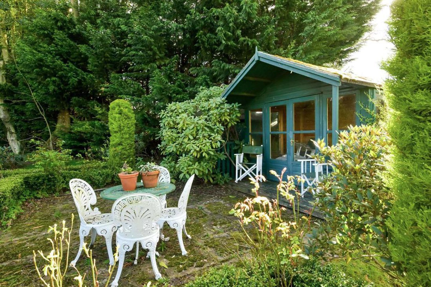 The summer house in the garden.