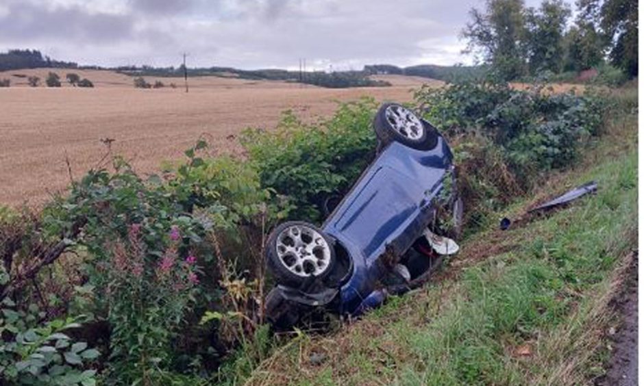 car crash A923